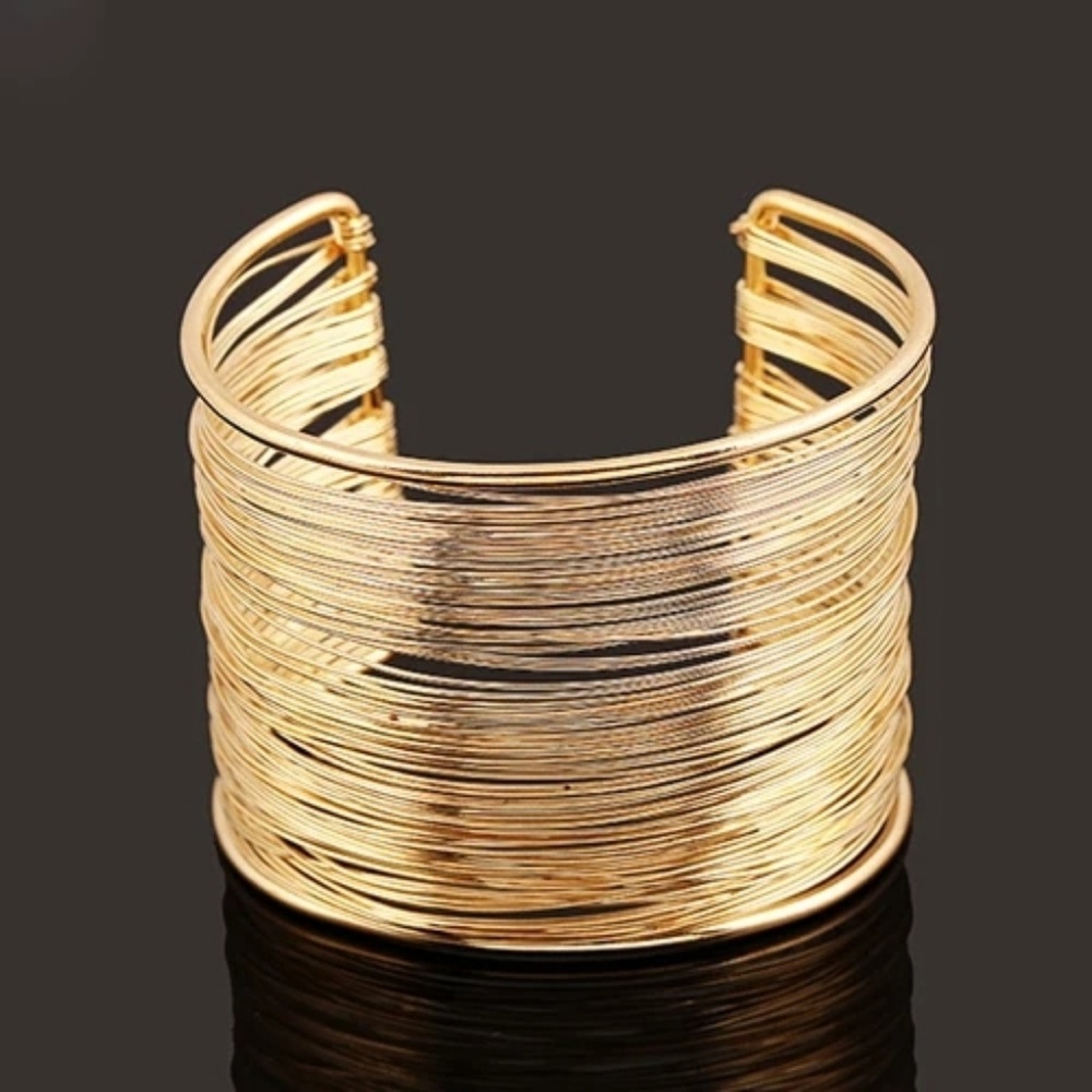 Wired bangle bracelet